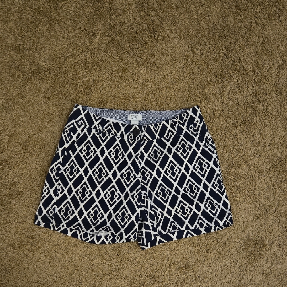 Crown & Ivy Shorts